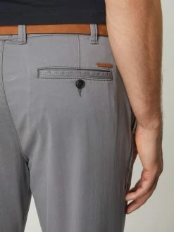 Schlussverkauf ? MCNEAL Chino Mit Stretch-Anteil Und Gürtel - Mittelgrau ? -BOSS Shop 74o4aeae858l2ja3a0o5akik898l8hag8d74ah9i9gq4kdia9d334dpn6kojgk1n65852kqgal4kkd1p6ko38dj5c9gmachj6th3cp9kcdh32ob1ckp3epj4ccs3gob6cdimcdg