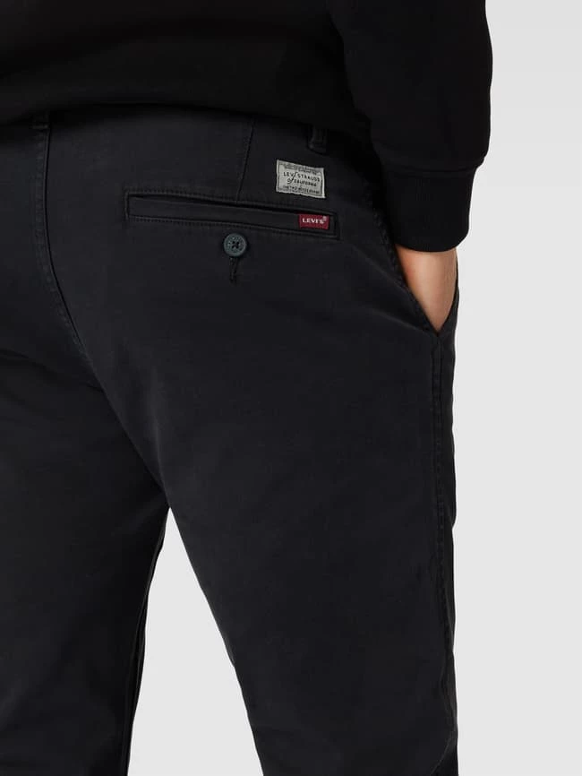 Auslauf ? Levi's® Chino Mit Label-Patch - Schwarz ? 3 Auslauf ? Levi's® Chino Mit Label-Patch - Schwarz ? – Bild 3